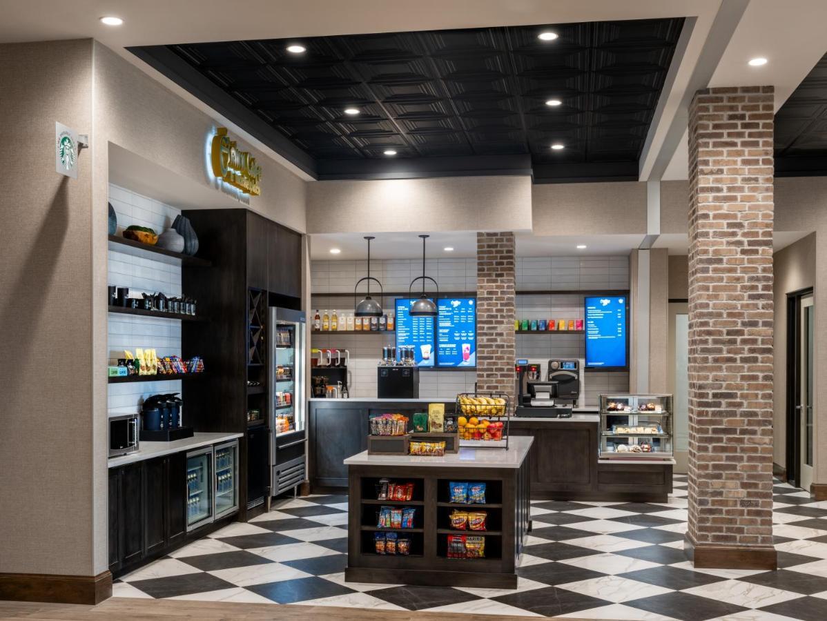 Delta Hotels By Marriott Wichita Falls Convention Center Esterno foto