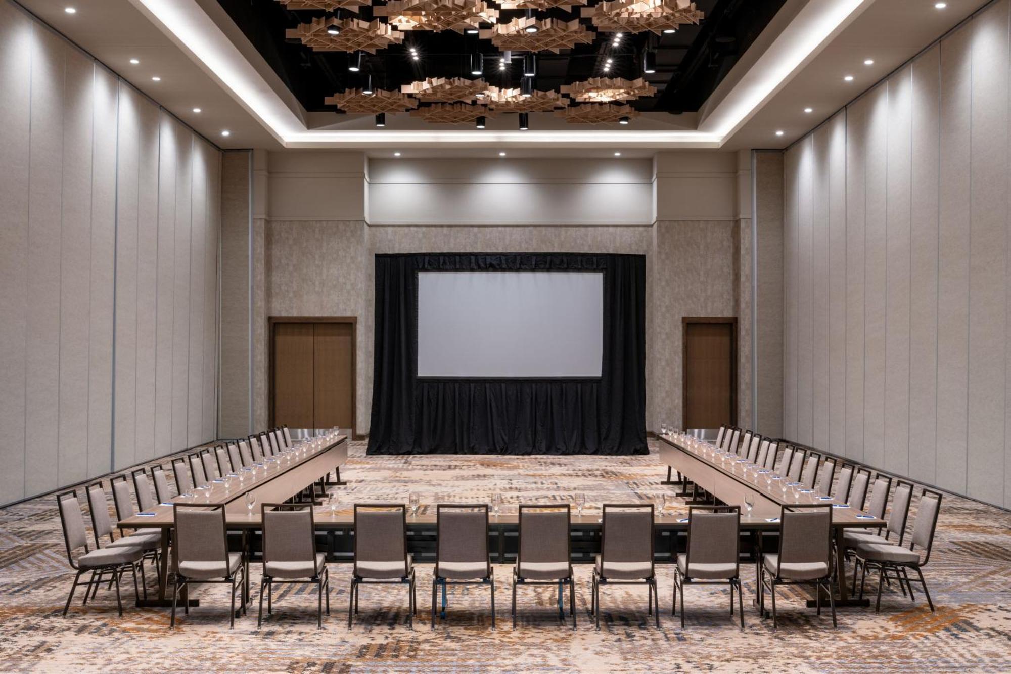 Delta Hotels By Marriott Wichita Falls Convention Center Esterno foto