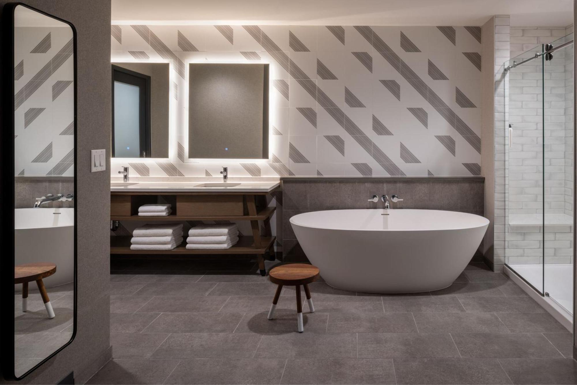 Delta Hotels By Marriott Wichita Falls Convention Center Esterno foto